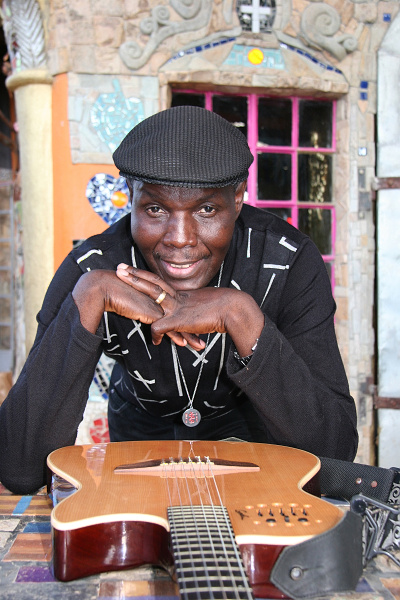 Oliver Mtukudzi 