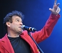 Johnny Clegg - Politika mě nikdy nezajímala, já se chtěl stát bojovníkem Zulu